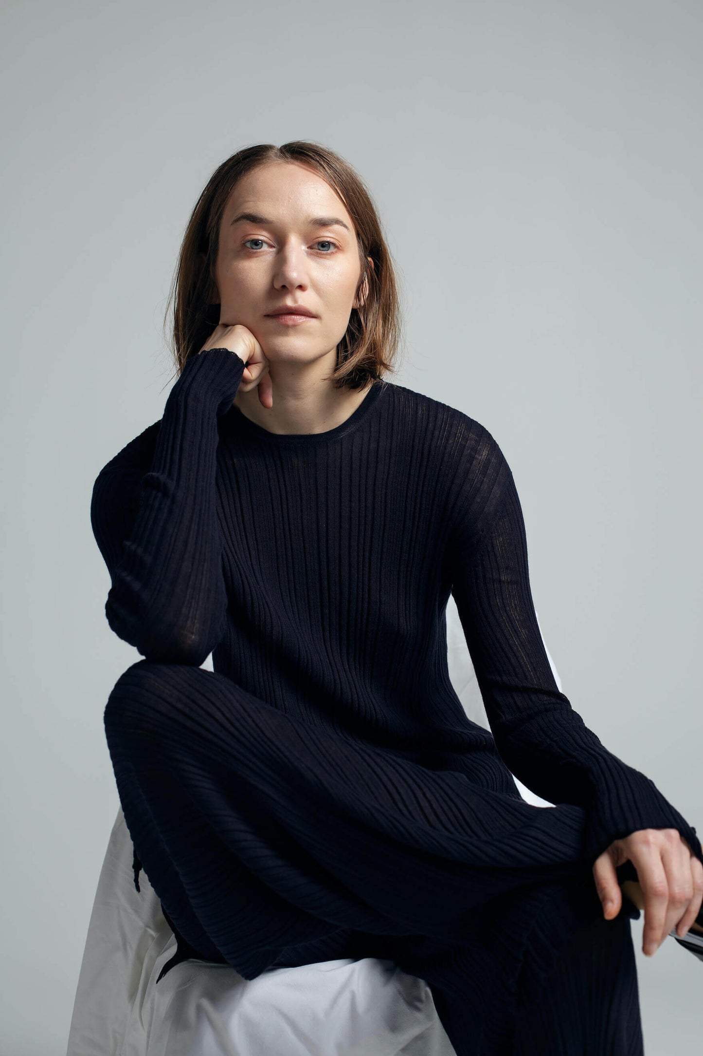 Morra - cotton - pullover - black - editorial 2