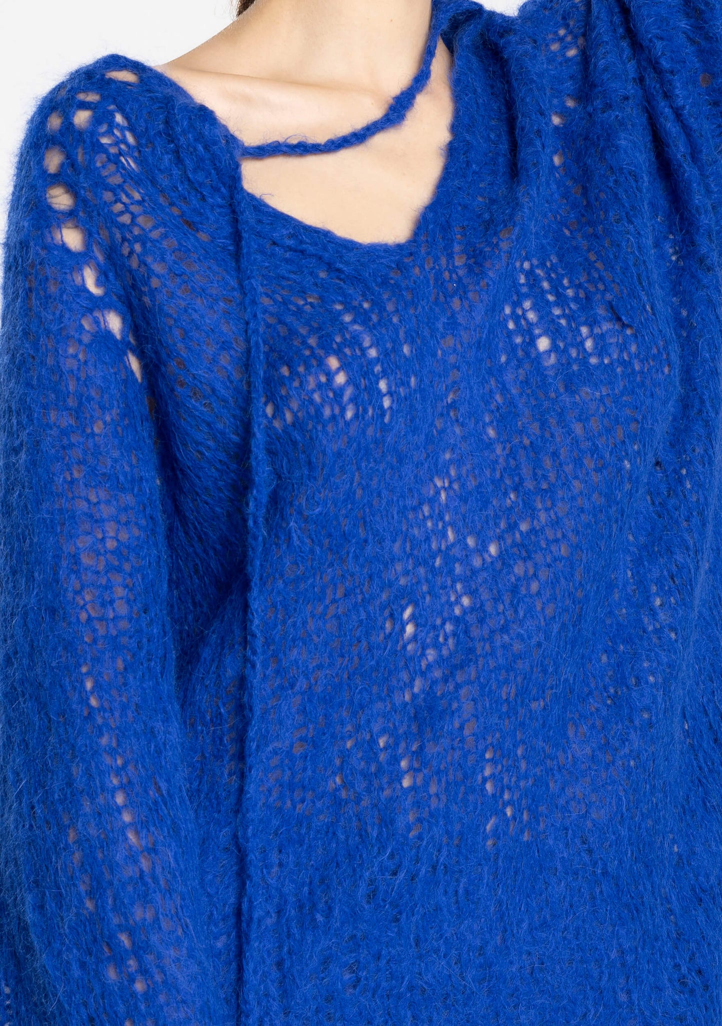 nereta- alpaca-blue -pullover-detail
