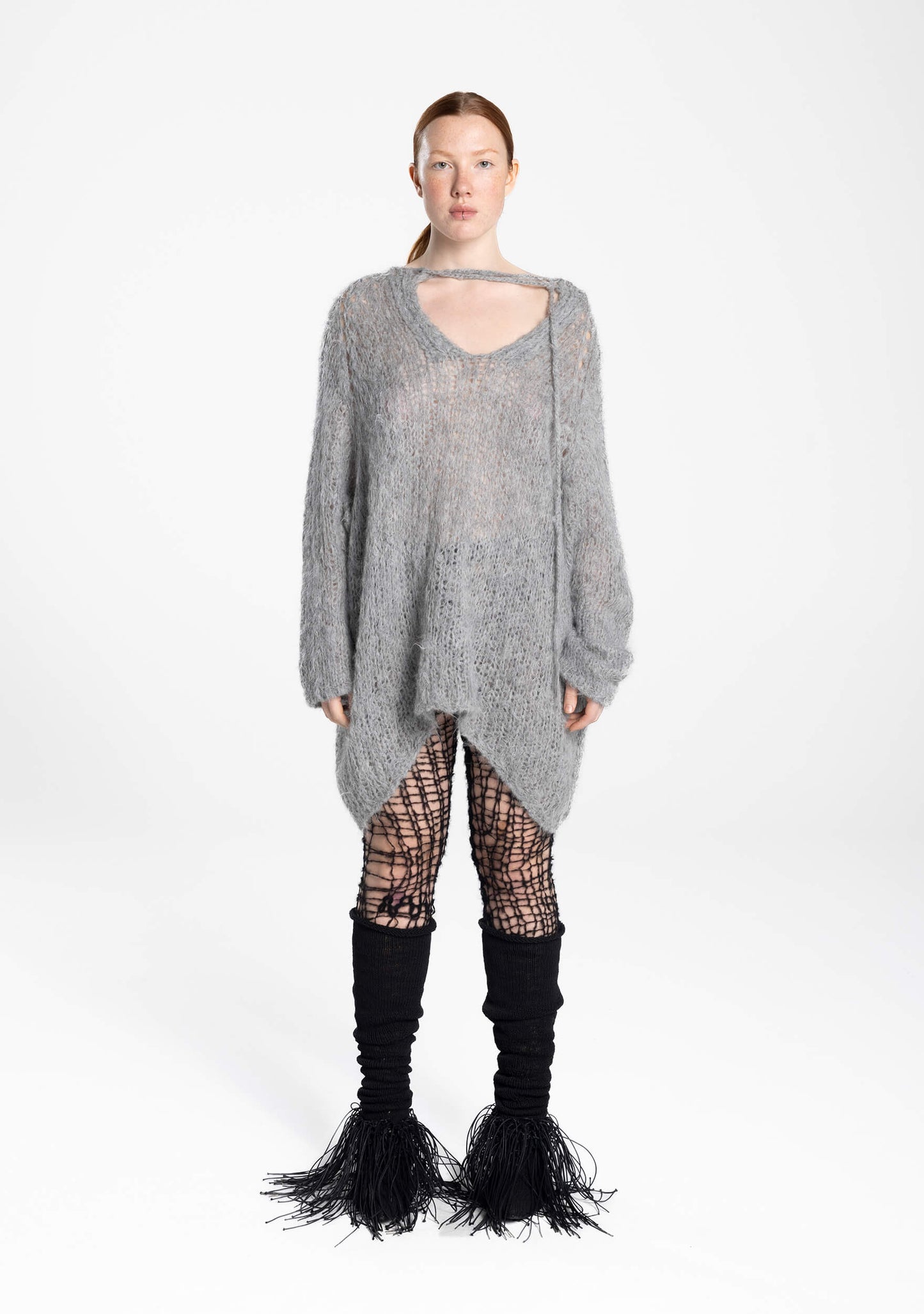 nereta- alpaca-grey -pullover-front
