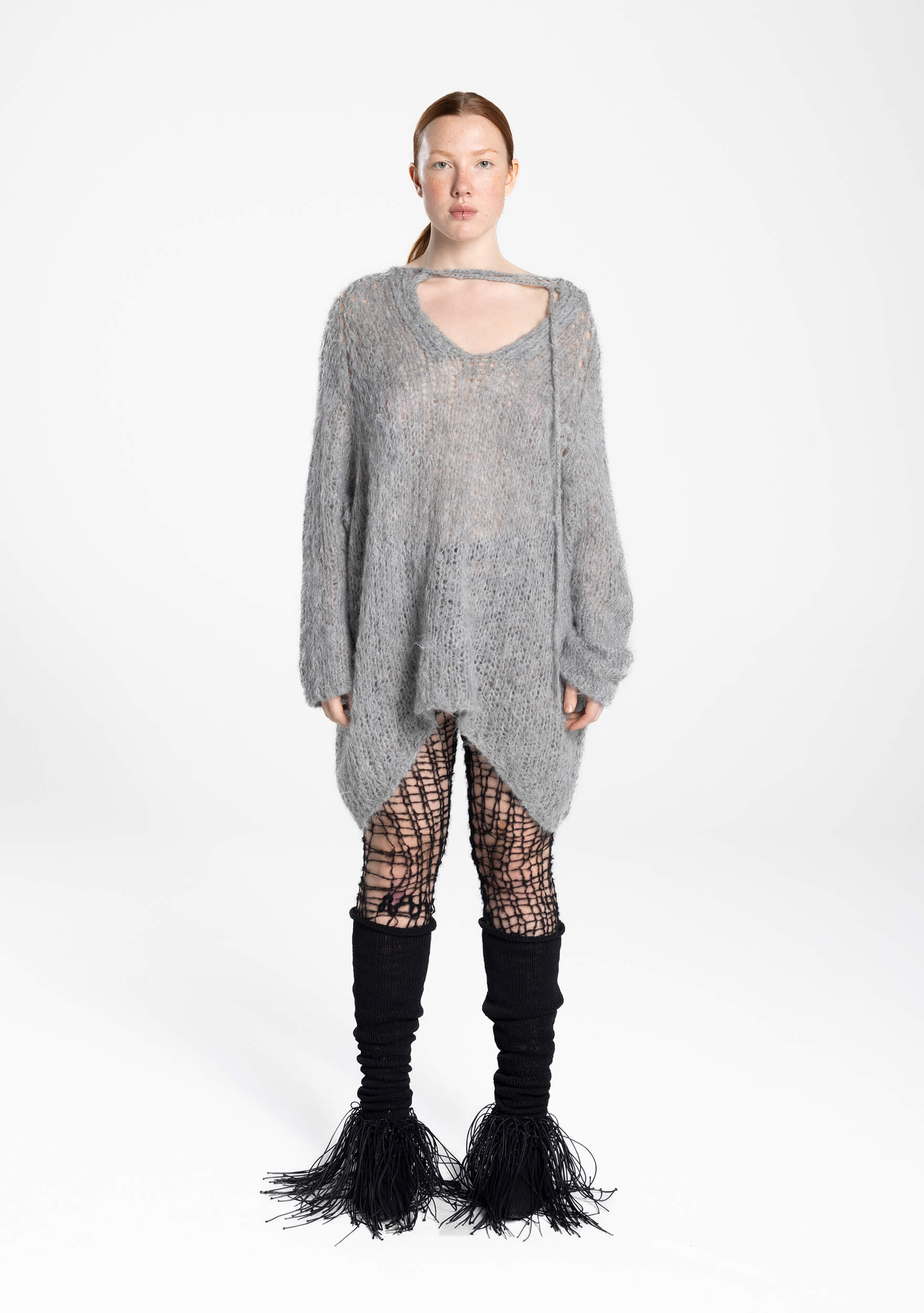 nereta- alpaca-grey -pullover-front