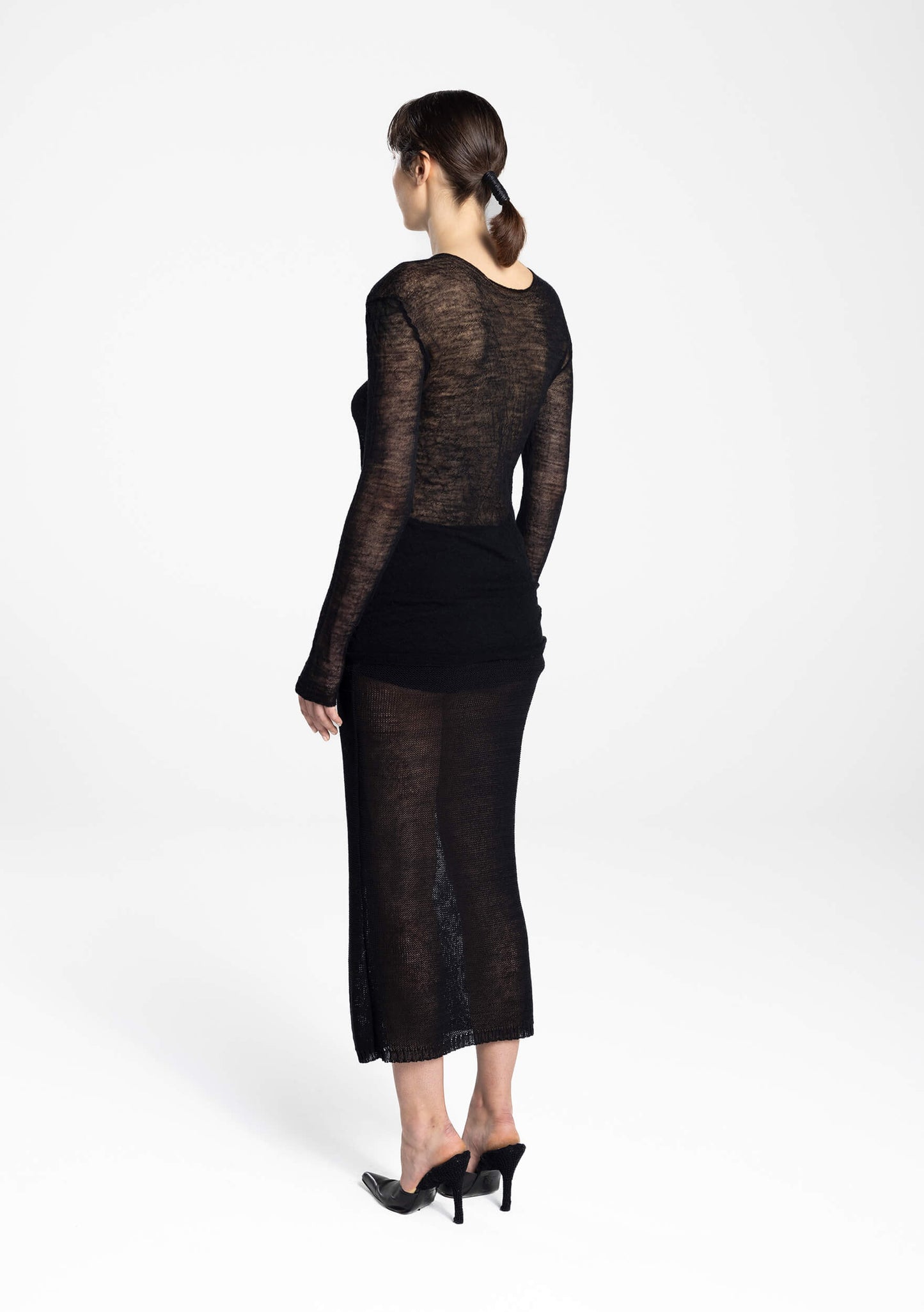 second skin -wool-jumper-back