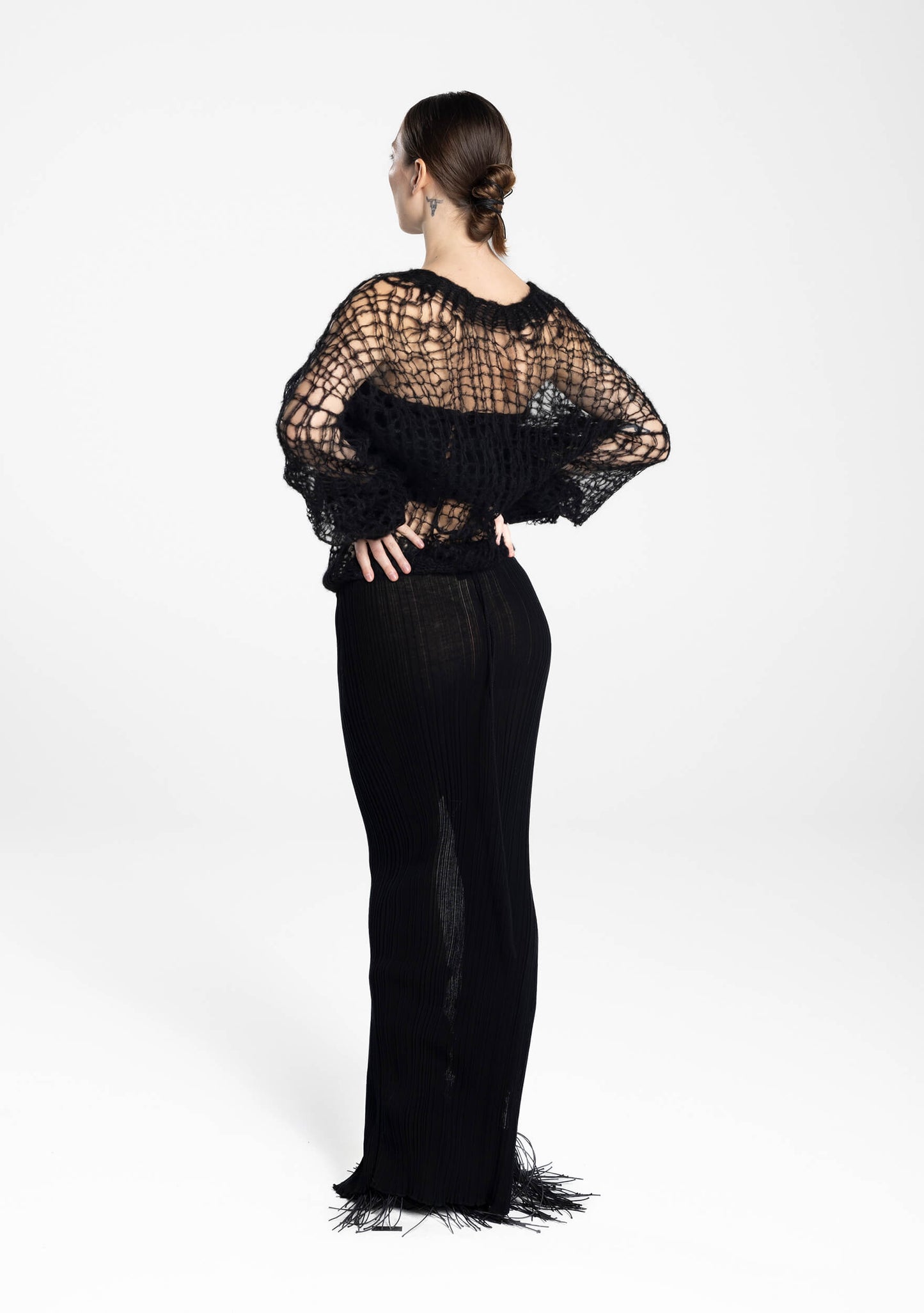 barbate - alpaca-open kin-pullover-black - back