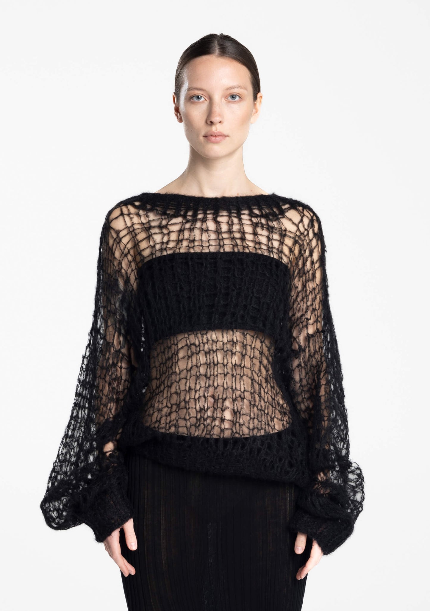 barbate - alpaca-open kin-pullover-black-zoom