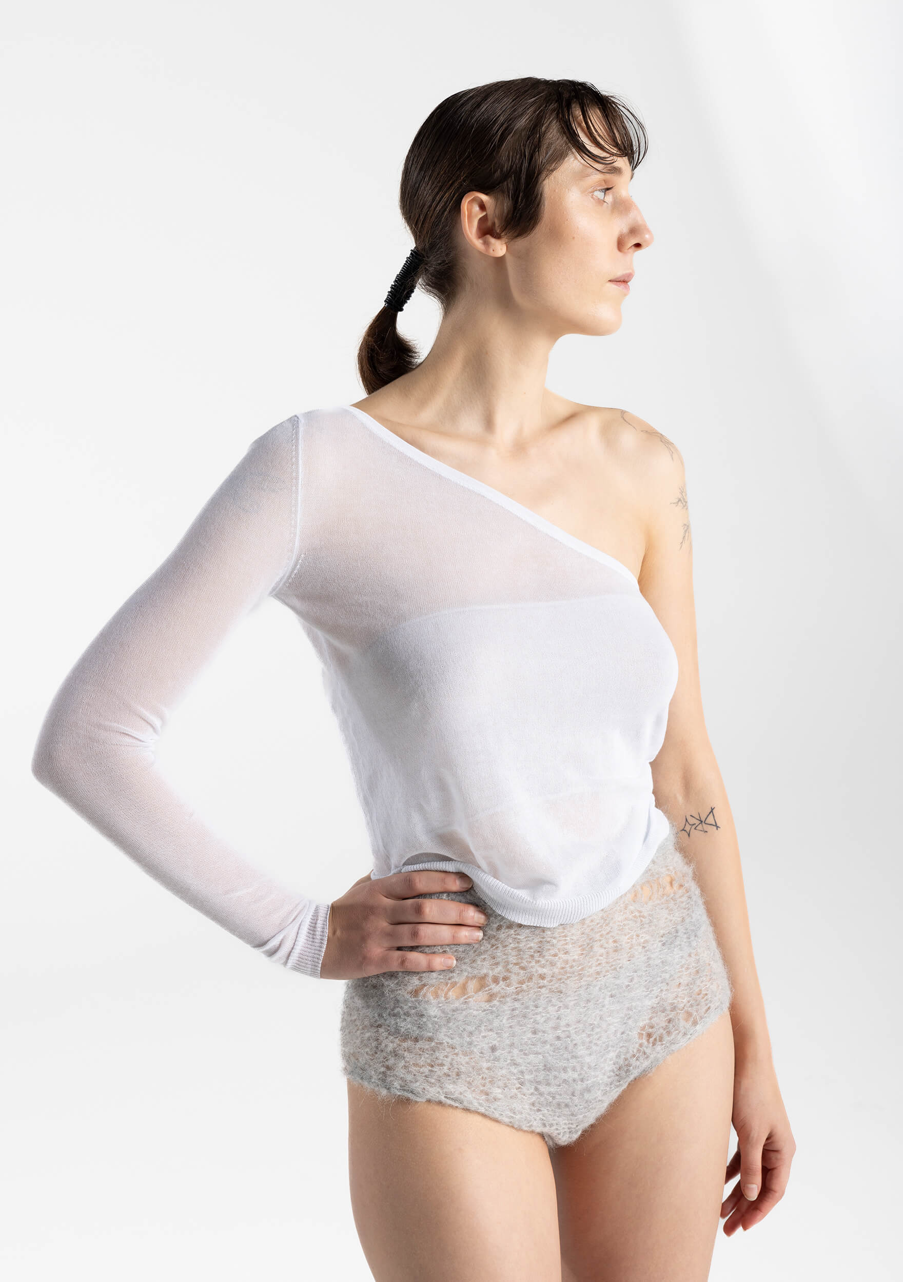 Noja - cotton - pullover - asymmetrical - light mint - close -up